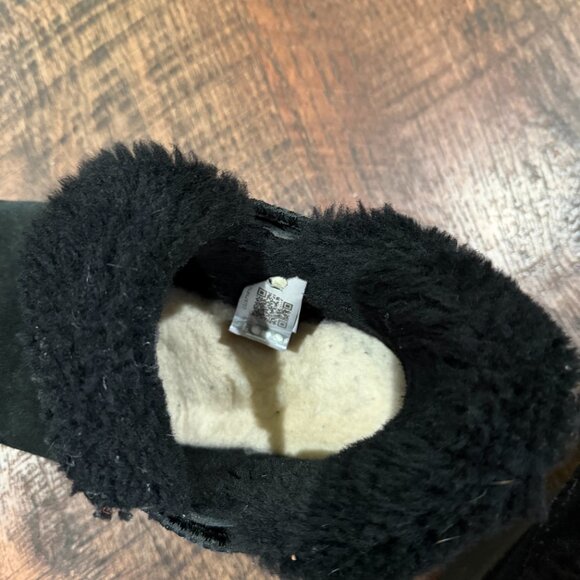 Classic Ultra Mini Chalet Suede Booties - Picture 7 of 9